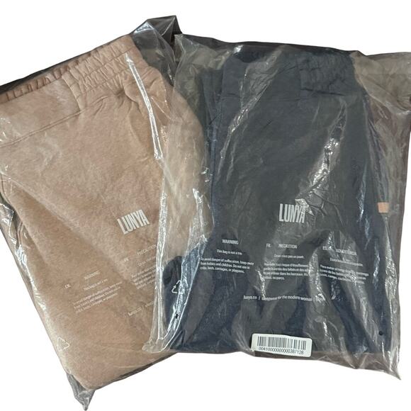 LUNYA NWOT $198 Restore Double Faced Pant - Picture 9 of 10